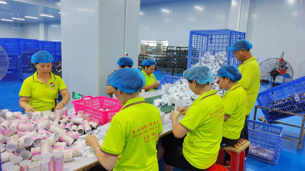 Guangzhou Huihua Packaging Products Co,.LTD üretici üretim hattı