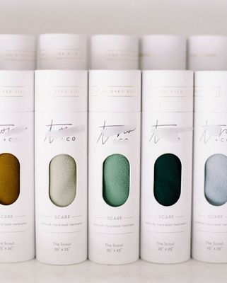 Factory Wholesale Customize Eco Friendly White Cardboard Paper Tube Packaging Paper Box for Pet Treats Towel Hair Pin Candle