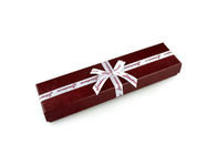 Kolye ve kalem için kurdele ile kırmızı geri dönüştürülmüş kağıt mücevher hediye kutuları